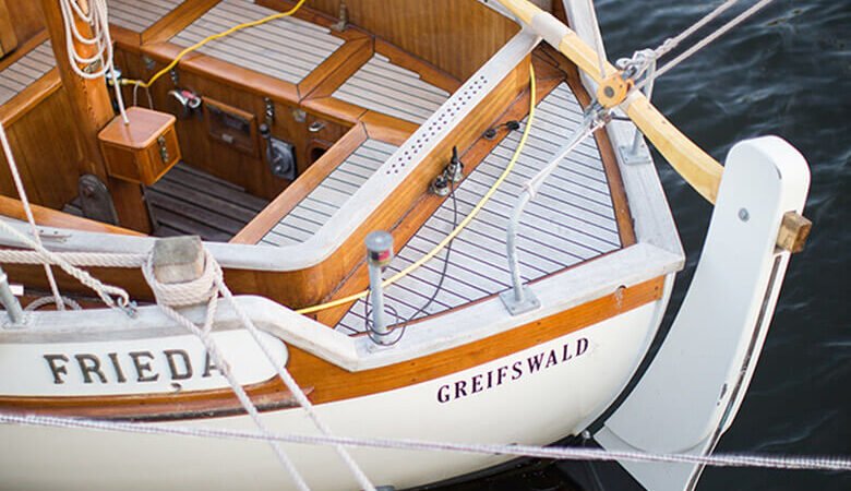 Colisión en Puerto entre dos Embarcaciones – Casos Perito Judicial Naval